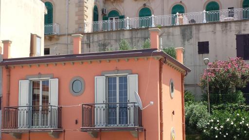 Sicily-Sea-House - Housity