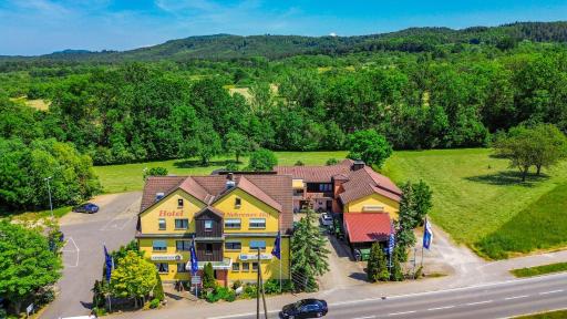 Hotel und Restaurant Nehrener Hof - Housity