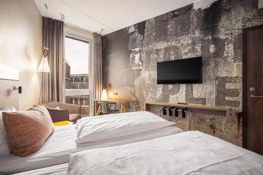 Comfort Hotel Bergen Airport - Housity