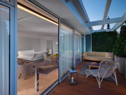 Sanderson London - Housity
