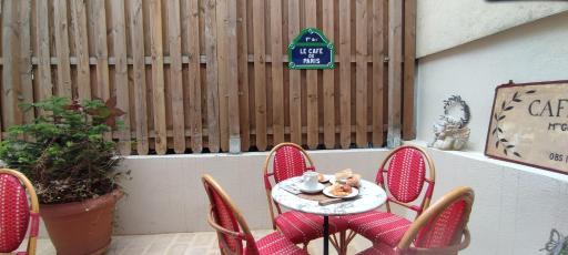 PARIS AUTHENTIC HOUSE studio with green courtyard 12 rue labourse Gentilly 94250 - Housity