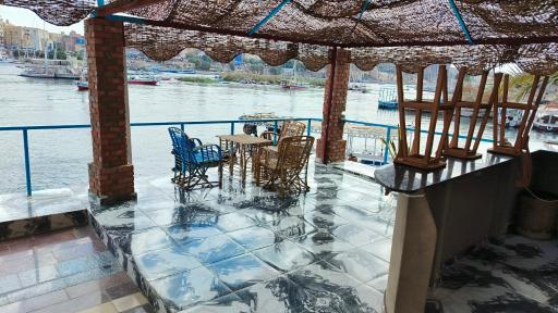 Awi Guest House - Housity