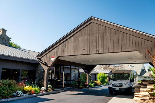 Fireside Inn & Suites West Lebanon - Housity