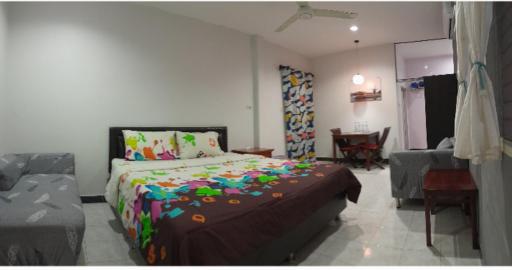 Studio with aircon n kitchen - Housity