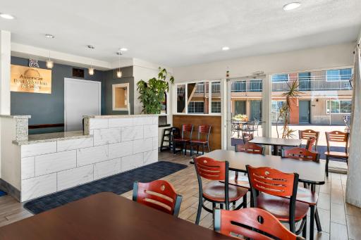 Americas Best Value Inn and Suites Flagstaff - Housity