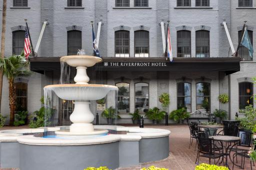 Omni Riverfront New Orleans - Housity