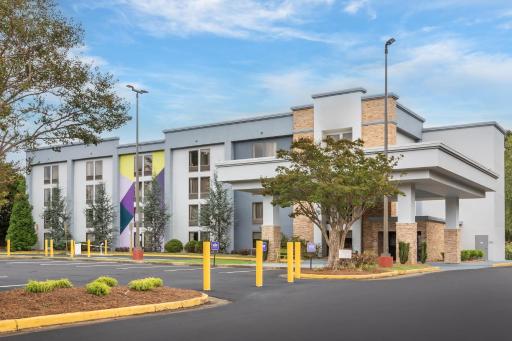 Comfort Inn Atlanta Airport - Housity