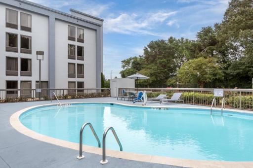 Comfort Inn Atlanta Airport - Housity