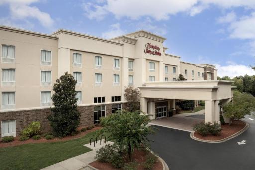 Hampton Inn & Suites Huntersville - Housity