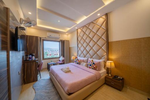 Perfectstayz Premium @Harkipauri Road - Housity