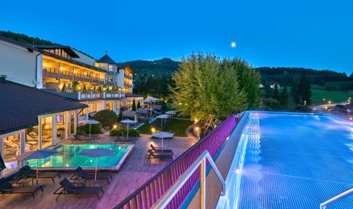 Kristall- & Vitalhotel Bergknappenhof - Housity