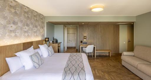 Best Western Plus Sanary - Housity