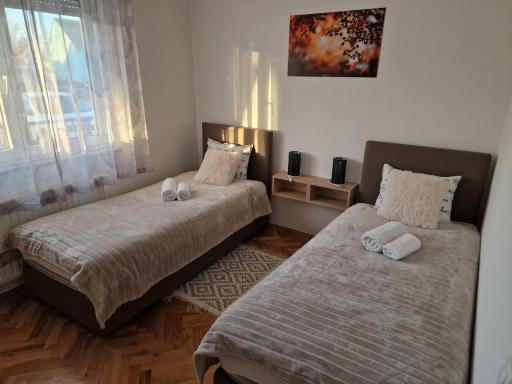 Seasons apartmani - Housity