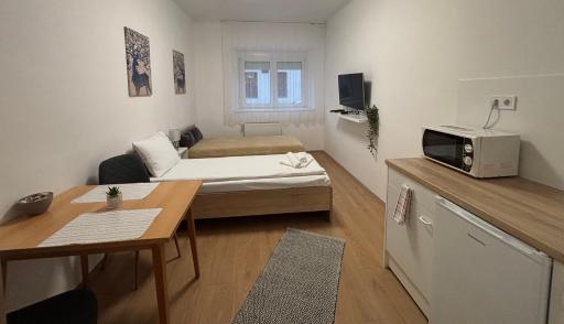 Hungaria Apartments - Housity