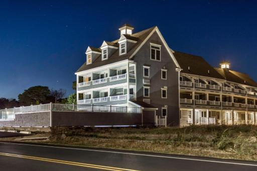 Bluegreen Vacations The Breakers Resort, an Ascend Collection Resort - Housity
