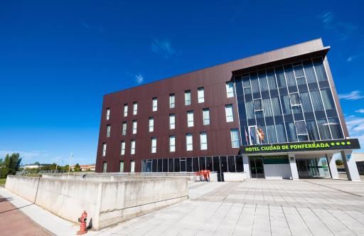 Hotel Ciudad de Ponferrada, Ascend Hotel Collection - Housity