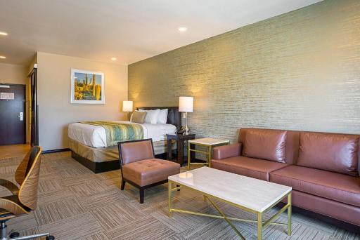 The Hotel at Sunland Park Casino El Paso, Ascend Hotel Collection - Housity