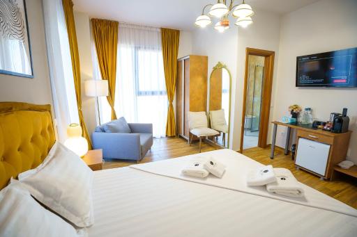 Hotel Fantazia Oradea - Self Check In & Out - Housity