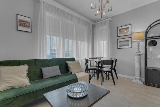 Castle Inn Apartments - Downtown Keflavík - Housity