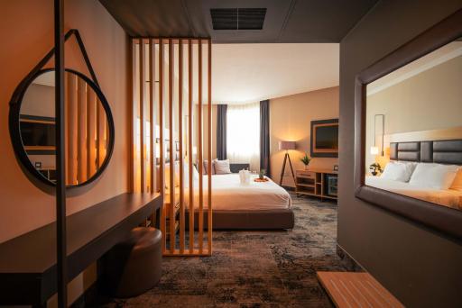 Expo Sofia Hotel - Free Arrival shuttle bus - Free Parking - Free Compliments - Free Wi-Fi - Housity