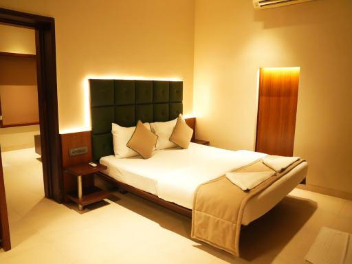 Rama Krishna Hotel - Housity