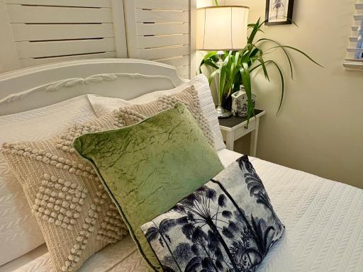 Jacaranda House Garden Suite - Housity