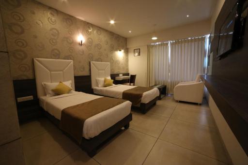 Hotel Arizona Inn - Housity