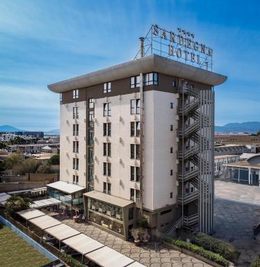 Sardegna Hotel - Suites & Restaurant - Housity