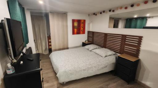 Studio Cerf quartier marais, jardin accessible, terrasse rez de chaussée - Housity