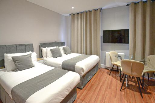 Imperial Court Studios - Housity