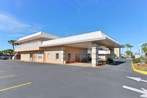 Travelodge by Wyndham Venice - Housity