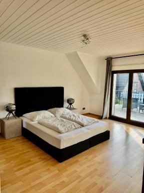 Praktisches Zimmer im Großen Haus mit garten - Housity