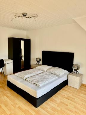 Praktisches Zimmer im Großen Haus mit garten - Housity