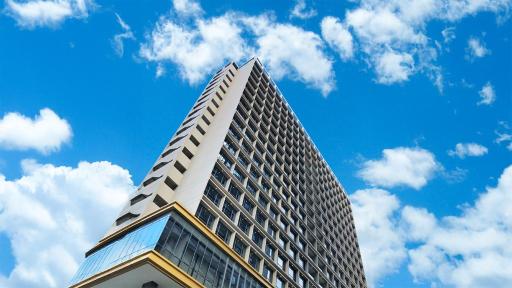 HARRIS Hotel & Suites Nagoya Batam - Housity