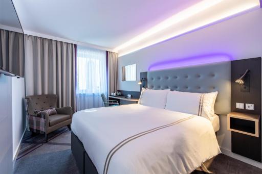Premier Inn Passau Weisser Hase - Housity