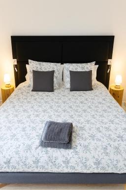 Riverside Toulouse (Savory) - Housity