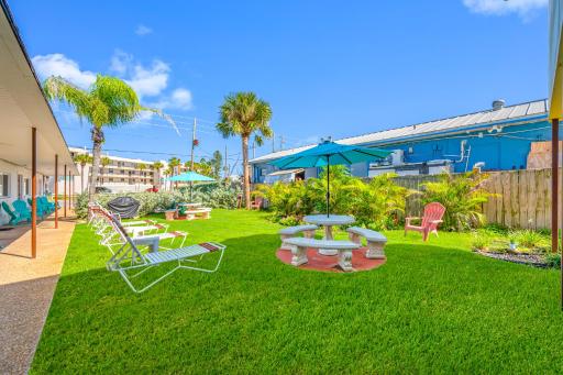 Carousel Suites -Redington Shores - Housity
