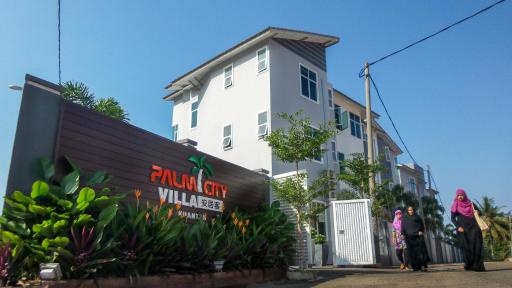 Palm City Villa - Housity