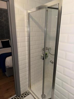 2 Minutes from Drumcondra Station - Housity