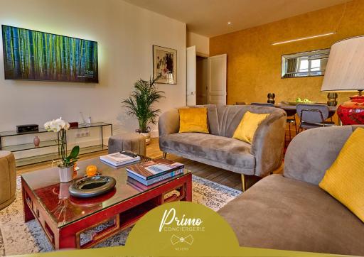 Appartement Montagnon - Les Suites du Palais - Classé 4 étoiles, parking privé, vue cathédrale, 3 chambres, PRIMO C0NCIERGERIE - Housity