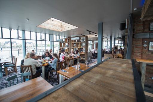 The Ship & Trades - Housity
