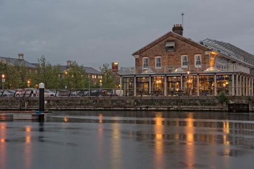 The Ship & Trades - Housity
