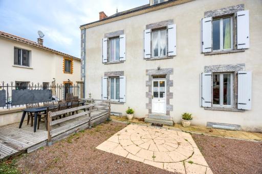 Grand Gîte à 25 minutes du Puy Du Fou - Housity
