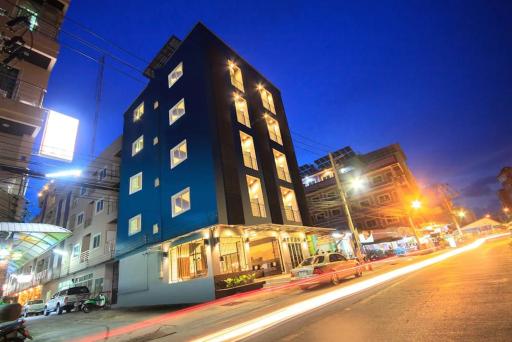 Hotel The Journey Patong New - Housity