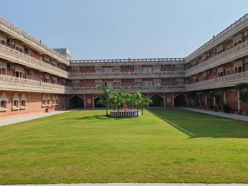 Hotel Rajwada palace - Housity