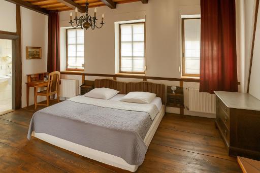 Schloss Hotel Kastellaun - Housity