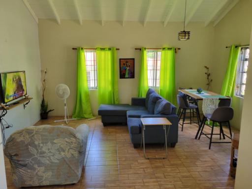 East Caribbean Lodging - Housity