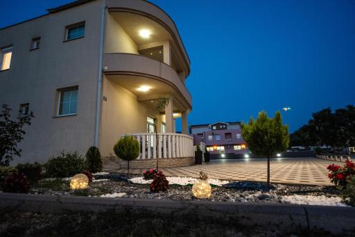 Pansion Milena i Mario - Housity