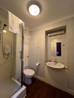 Hampton Hotel by Greene King Inns - Housity