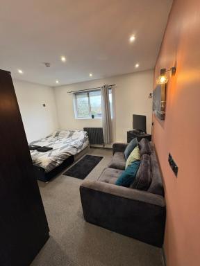 Oxclose studios - Housity